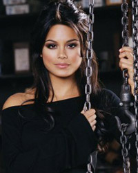 Nathalie Kelley